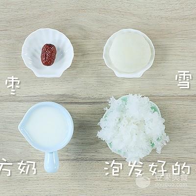奶香银耳露的做法