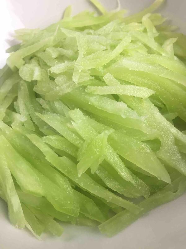 它含有“叶酸”，孕妇要常吃，对胎儿好还很便宜，不懂可惜！