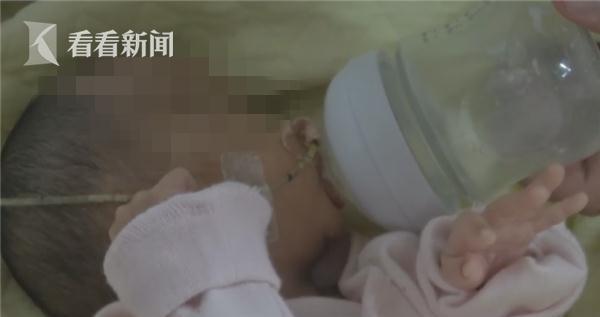 3斤多早产女婴吃不进奶 医生一查她食道竟是断的