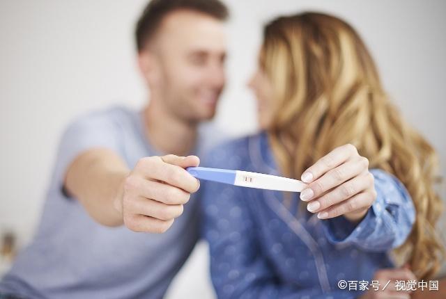 夫妻想要快速怀孕，除了吃叶酸，这3件事更应该做好！