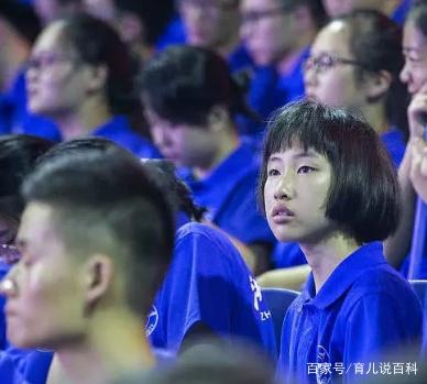 这才是神童！这个小姑娘1年读完小学，12岁高考620分