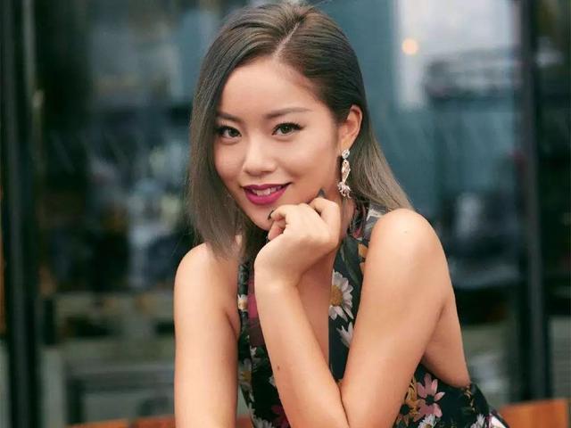 过年染什么颜色的头发，才能slay全场？｜夜听双语
