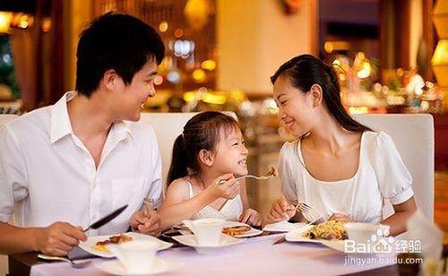 三大逗娃“恶习”，宝妈要果断说不！抹下面子保全孩子