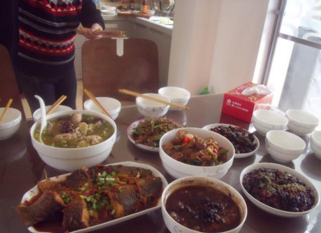 过年孩子大吃大喝只是会长胖？这些点家长要知道