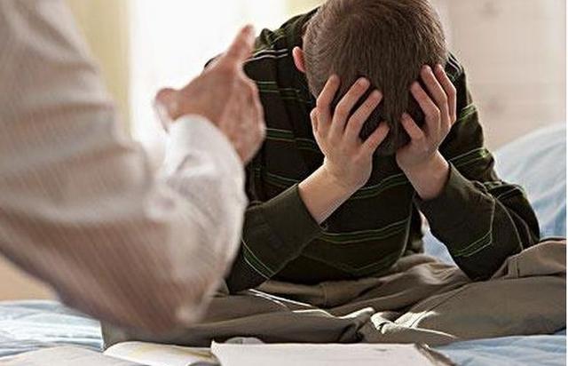 孩子一定要有个怕的人吗？这句话害了不少家庭，别怪我没提醒你！