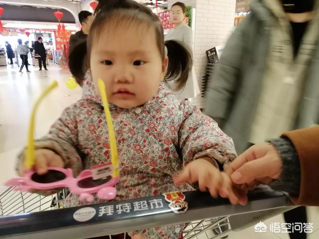 亲戚给你孩子发了一个200元的红包，对方有两个孩子，你给对方孩子怎么发红包？