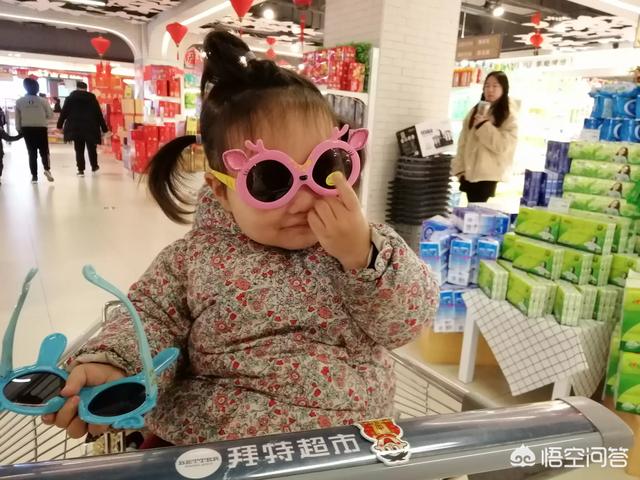 亲戚给你孩子发了一个200元的红包，对方有两个孩子，你给对方孩子怎么发红包？