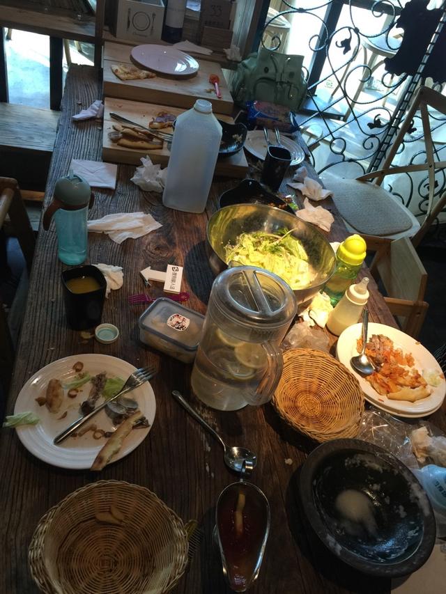 宝宝食物“黑名单”：当别人拿这些食物来喂孩子时，要坚决制止哦