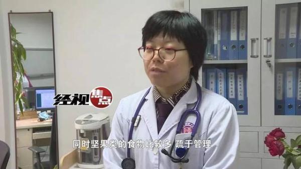 1岁女童吃饭时哭闹，辣椒呛入支气管