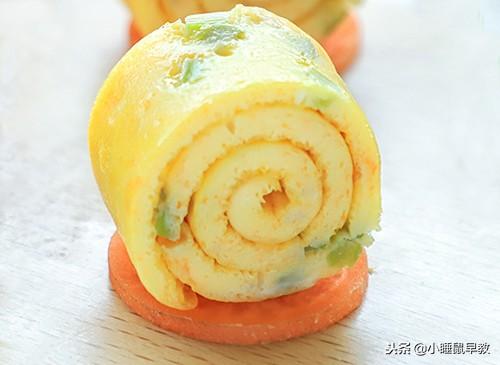 鸡蛋花样吃法 时蔬蛋卷做法 软嫩好嚼更营养 11个月宝宝辅食食谱