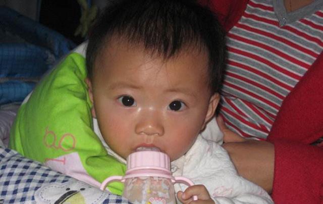 母乳不够宝宝吃？坏习惯也是母乳减少的原因，宝妈们日常要注意