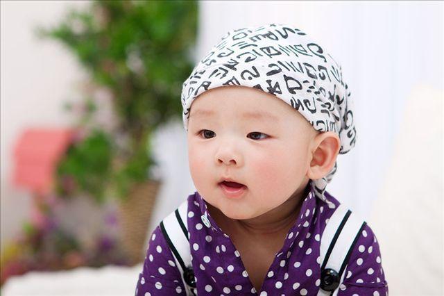 新生儿刚出生VS满月后，身体会有啥变化？来感受下