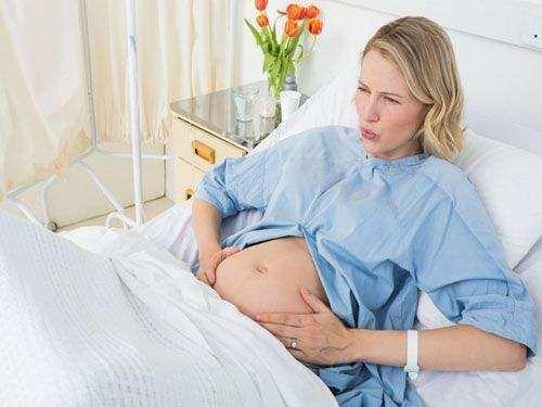 三类产妇，还是尽早做催产准备，越晚胎儿危险越大