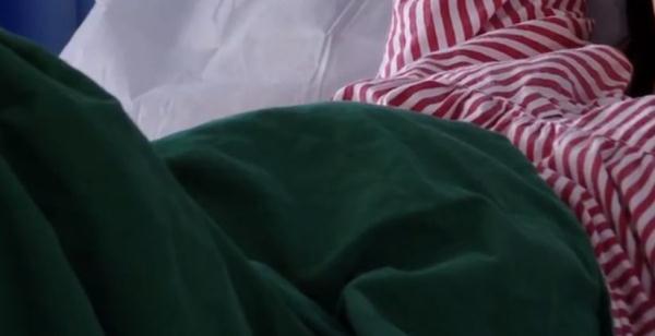 怀双胞胎29周，哪知孕妇出事了，再拖会胎死腹中！