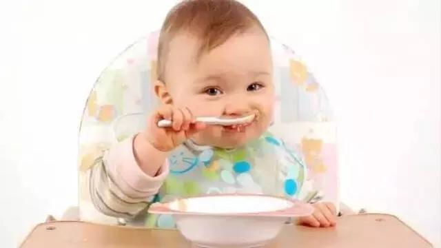 宝宝辅食奶前吃还是奶后吃?别再按自己的意愿随意给宝宝添加了