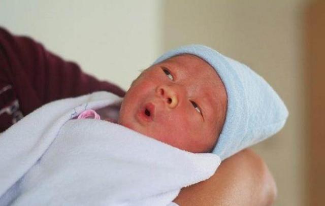 宝宝3个月内，妈妈要牢记这3件事，对自己和宝宝都好！
