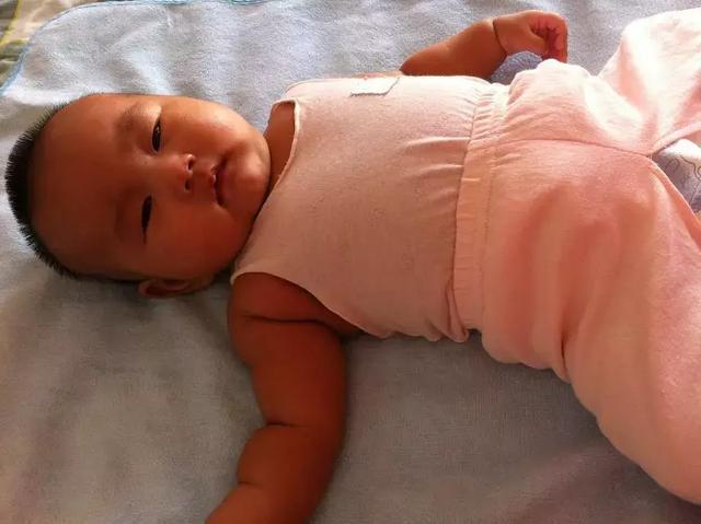 宝贝成长记录——第四月