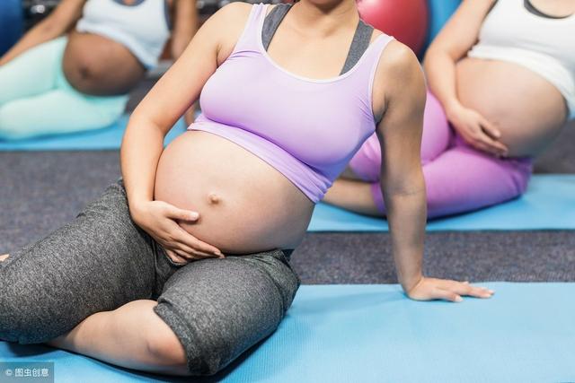 孕产说：女人25岁怀孕和35岁怀孕有什么区别和利弊呢？