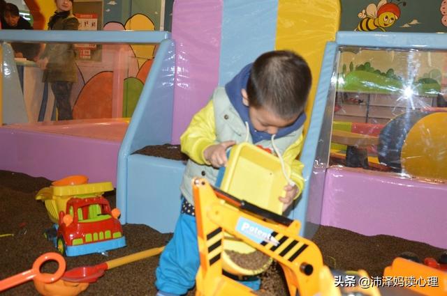 想让宝宝更聪明，这个春节就和宝宝玩创造性游戏