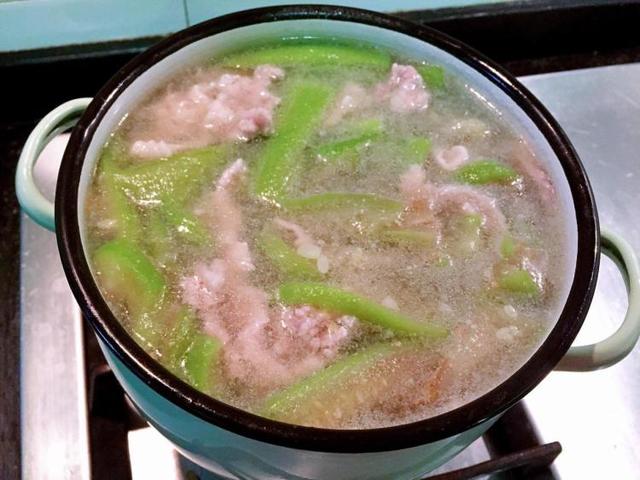 哺乳期间，这几种食物宝妈要多吃，不仅能催奶，还能帮助子宫恢复