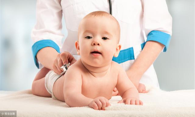 宝宝总摇头烦躁？是五种原因引起，第四种有炎症