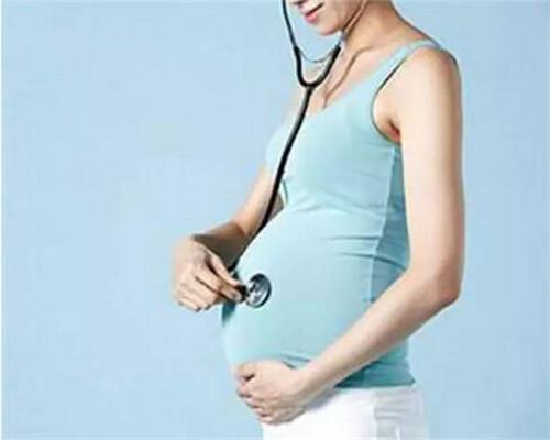留心：孕妇羊水少的症状！什么原因会导致孕妇羊水少？