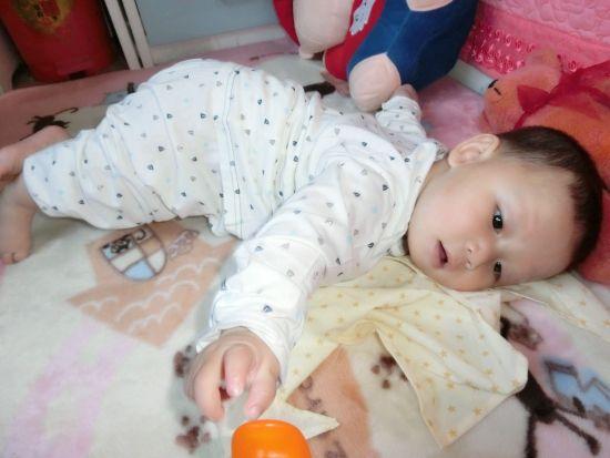 宝宝冬季着装学问大！妈妈给宝宝这样穿，宝宝舒适又温暖！