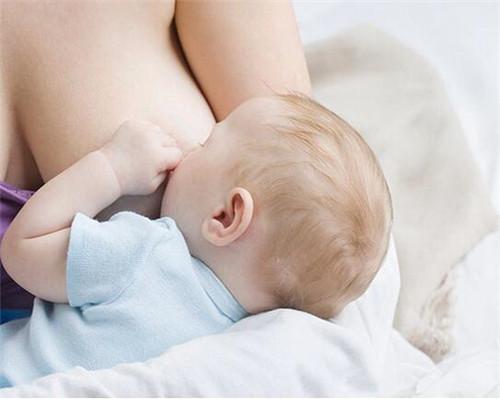 产后什么时候来月经正常？哺乳期来月经还能继续哺乳？