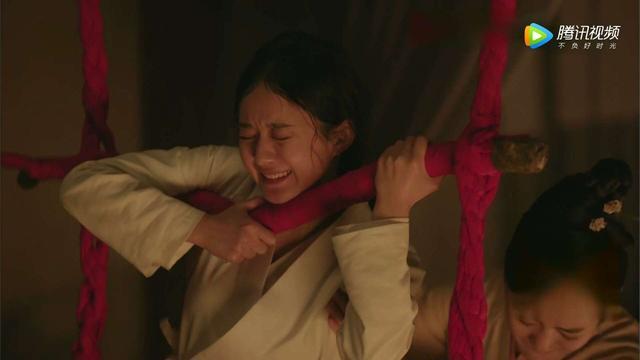 《知否》明兰站立生子引争议，为你盘点一下分娩生产的那些姿势