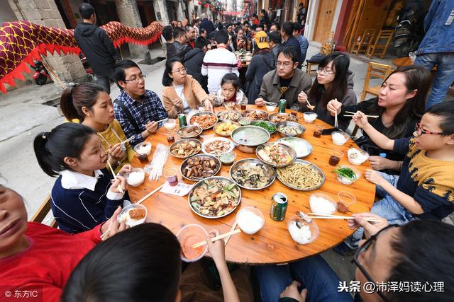 春节吃得太油腻，怎么才能让不爱吃菜的孩子多吃蔬菜，试试这5招