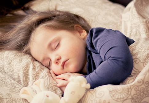 吃得好不如睡得好！5个促进宝宝睡眠的小妙招，让宝宝睡好觉！