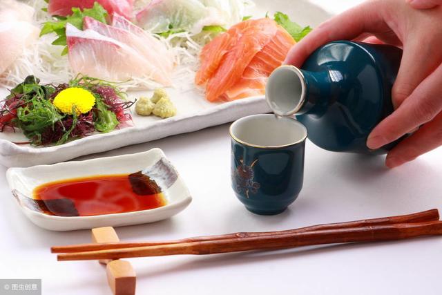 孩子不是动物，春节期间别任由长辈给宝宝喂各种食物