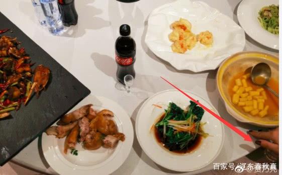 贾乃亮和李小璐一同过新年?堂姐贾珊发声辟谣