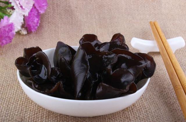 产妇能吃木耳和香菇吗？对身体有哪些影响？