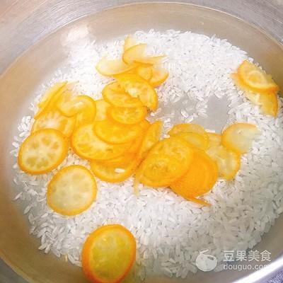 宝宝金桔麻酱粥的做法