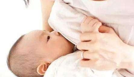 宝宝现在十三个月了要坚持母乳喂养吗？为什么？