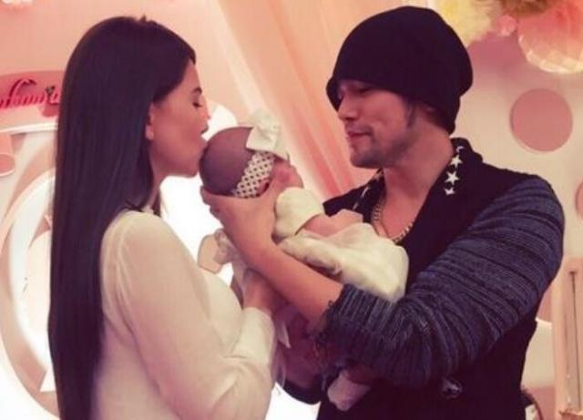 都说顺产好，为什么很多女明星却选择了剖腹产？看完你会明白的！