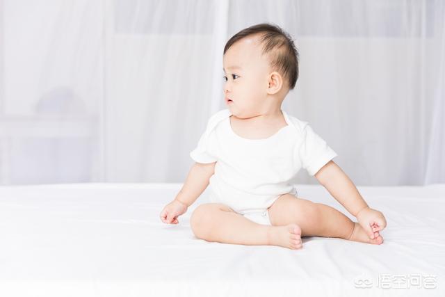 自己家宝宝六个月零八天了，为什么还坐不稳？