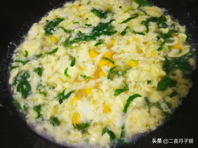 坐月子喝鸡汤、鱼汤、猪蹄汤太油腻，玉米蛋花汤下奶效果同样好