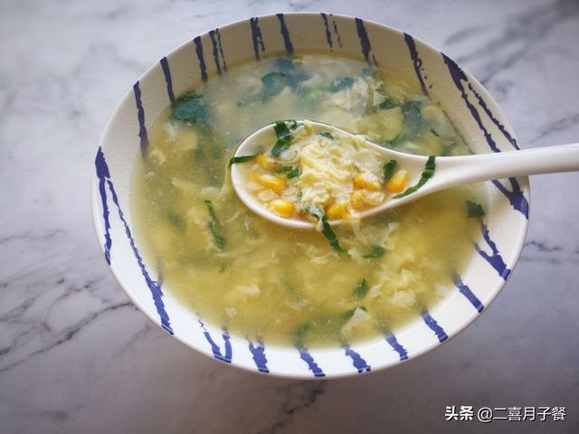 坐月子喝鸡汤、鱼汤、猪蹄汤太油腻，玉米蛋花汤下奶效果同样好