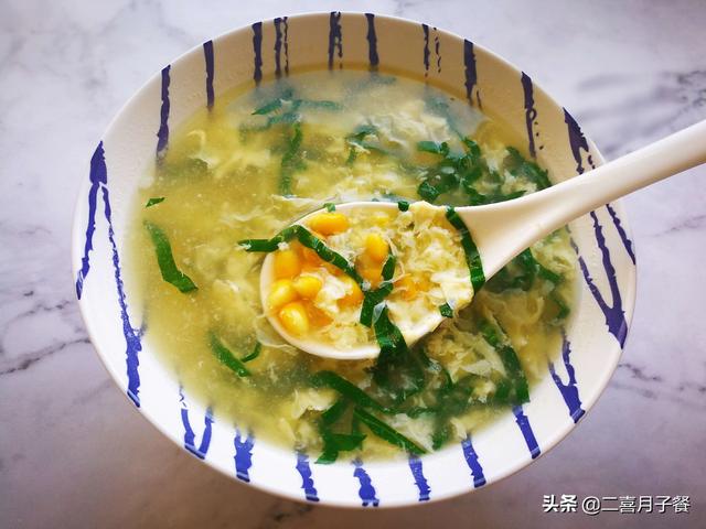 坐月子喝鸡汤、鱼汤、猪蹄汤太油腻，玉米蛋花汤下奶效果同样好