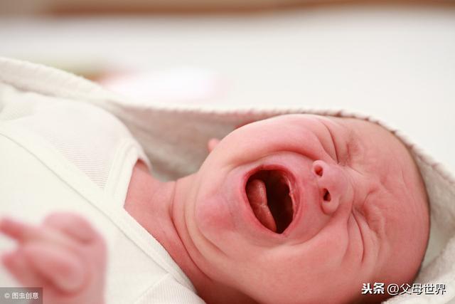 排除肠绞痛，宝宝夜里还哭个不停，可能是得了这几种病！别忽视！