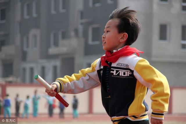 在长高“3倍速”的春天，家长怎么帮孩子长高个？3个重点要记牢