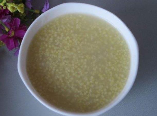 产后第一周，饮食做到“2吃1不吃”，下奶快，产后恢复得也快！