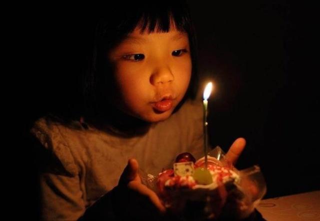 给孩子过生日时，阴历和阳历，过哪一个更好？看完后你就知道了！