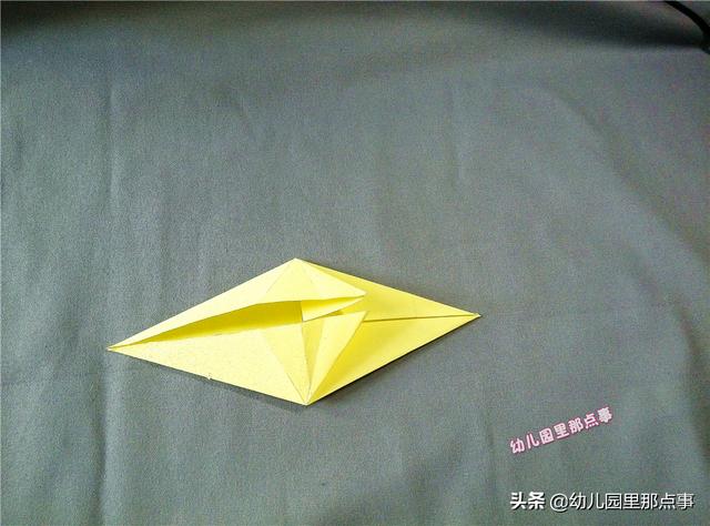 图文步骤|幼儿园亲子手工折纸DIY之站立的公鸡