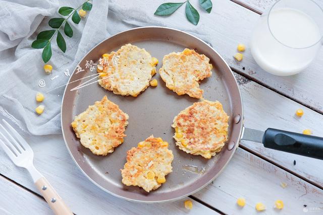这样的鸡肉燕麦饼——宝宝点心系列没人能抗拒！