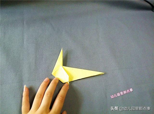 图文步骤|幼儿园亲子手工折纸DIY之站立的公鸡