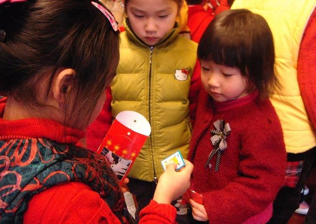 过年最怕收到的3样礼物，说是为孩子好实际很纠结，你中招了吗