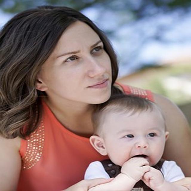 老婆辞职了，正式在家全职带孩子，是逃避还是为家庭做出的牺牲?